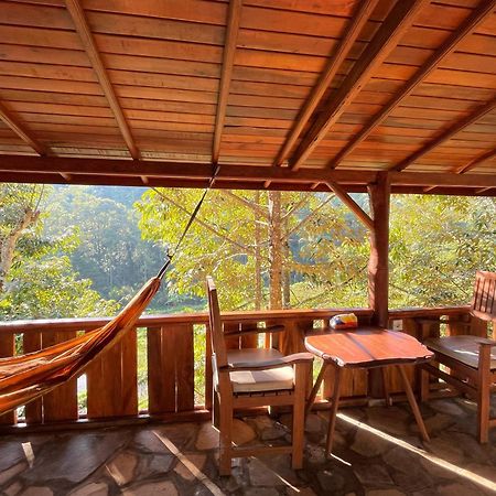 Friendly Homestay Lemukih Singaraja Buitenkant foto